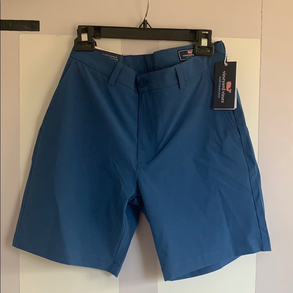 NWT VV performance - breaker short. Size: 32 waist